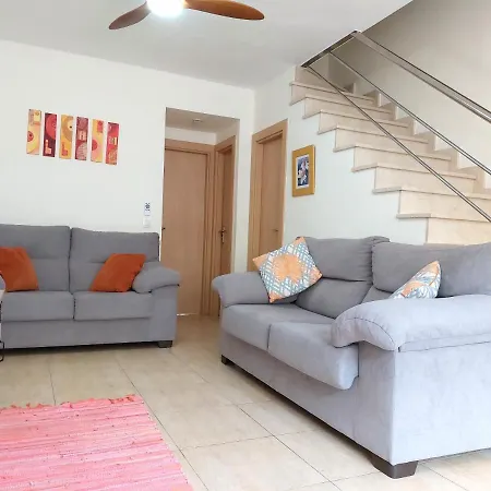 Litha House, 3 Bed Set Over 3 Floors 5 Mins From And Amenities Appartamento *