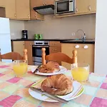 Litha House, 3 Bed Set Over 3 Floors 5 Mins From And Amenities * Caleta De Fuste