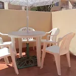 Litha House, 3 Bed Set Over 3 Floors 5 Mins From And Amenities Caleta De Fuste