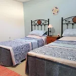Litha House, 3 Bed Set Over 3 Floors 5 Mins From And Amenities Apartmán *