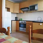 Litha House, 3 Bed Set Over 3 Floors 5 Mins From And Amenities Apartmán