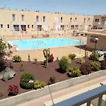 Litha House, 3 Bed Set Over 3 Floors 5 Mins From And Amenities Apartmán Caleta De Fuste